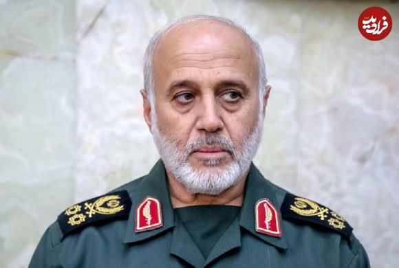 عکس؛ سفر در زمان؛ «سرلشکر رشید و دریادار سیاری» در یک بازدید نظامی در بندرعباس؛ سال 97