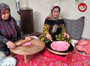 ببینید| غذای روستایی در ایران؛ پخت نان سنتی قرمز رنگ با لبو در روستا