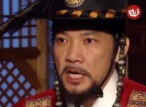 عکس| سفر در زمان؛ «فرمانده سئو» سریال دونگ یی در 56 سالگی؛ سال 99