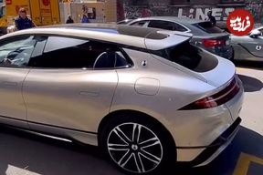 ببینید؛ رونمایی از تکنولوژی خیره کننده پارک و حرکت خرچنگی "دنزا z9" در خیابان های ایتالیا