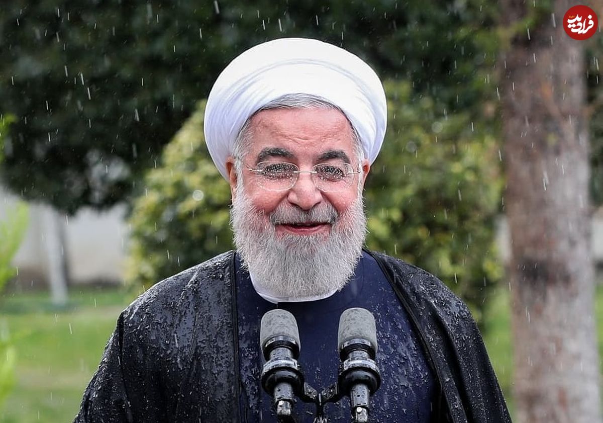 عکس؛ سفر به تاریخ؛ تیپ متفاوت «حسن روحانی» هنگام گرفتن مدرک دکترا در اسکاتلند