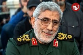 عکس؛ سفر در زمان؛ «سردار قاآنی» در جوانی و در جلسه فرماندهان در جبهه؛ دهه 60