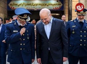 عکس؛ سفر در زمان؛ «قالیباف با لباس نیروی انتظامی در مجلس»؛ سال 1383