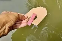 (ویدئو) چگونه با مقوا و کش قایق بسازیم!