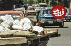 عکس| سفر زمان؛ «گاری نمکی با الاغ» در یکی خیابان‌های تهران؛ سال 1355