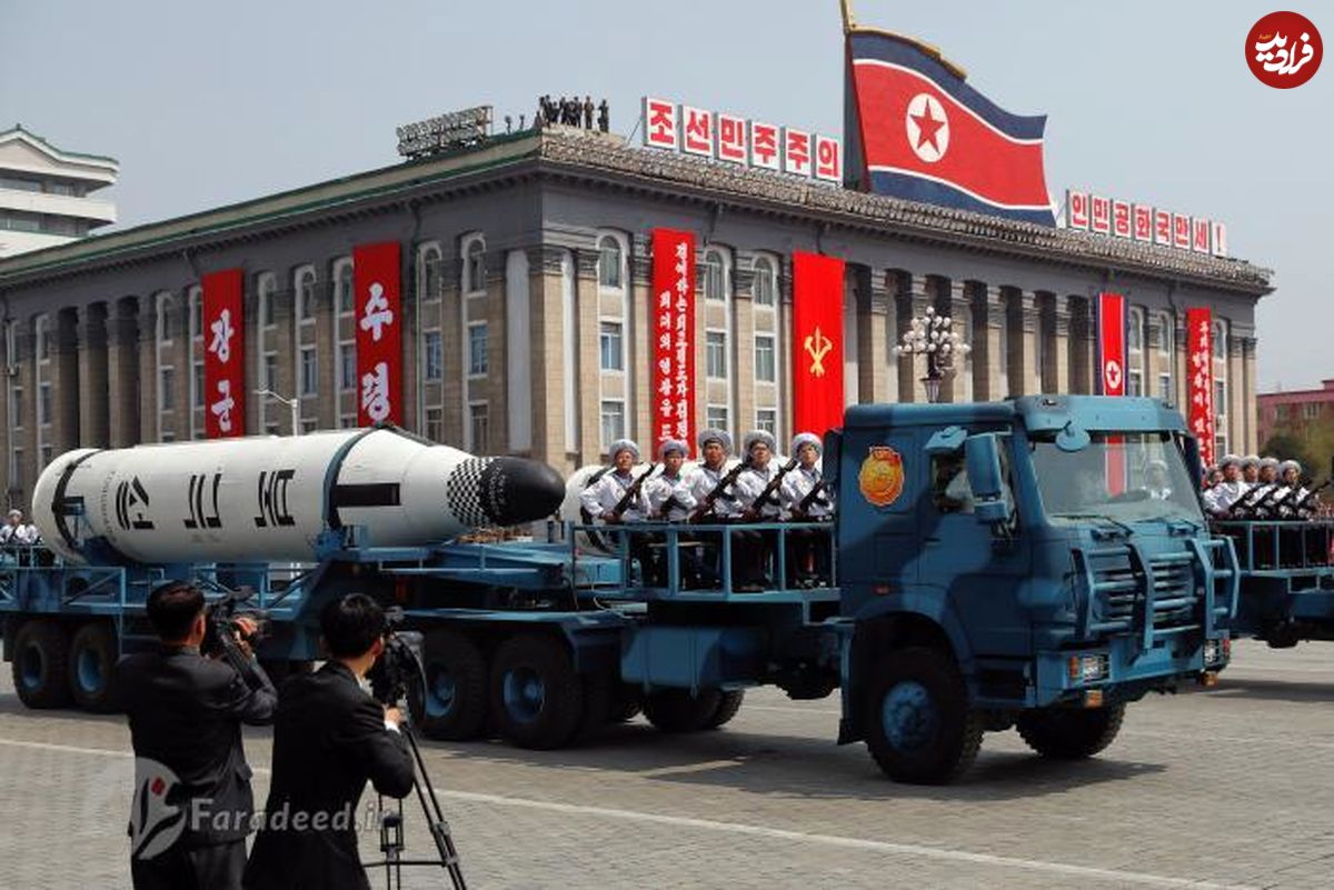 تصاویر/ رونمایی کره‌شمالی از موشک جدید