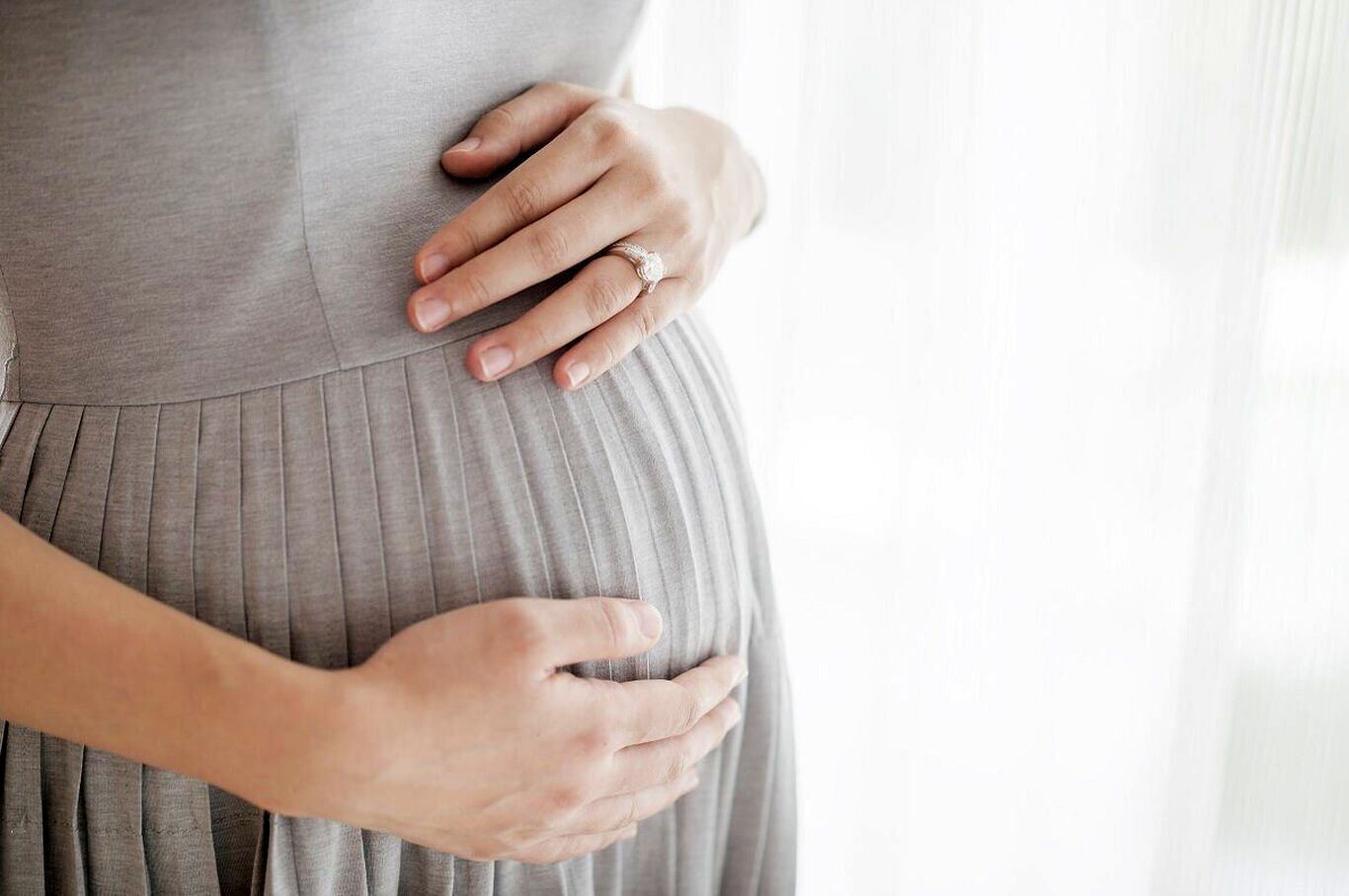 چاقی مانع از باردری یا درمان ناباروری در زنان می‌شود؟