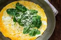 طرز تهیه املت یونانی؛ یک غذای ساده و لذیذ