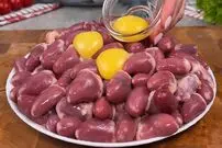 (ویدئو) طبخ 3 غذای خوشمزه و سریع با دل مرغ به سبک آشپز مشهور آلمانی