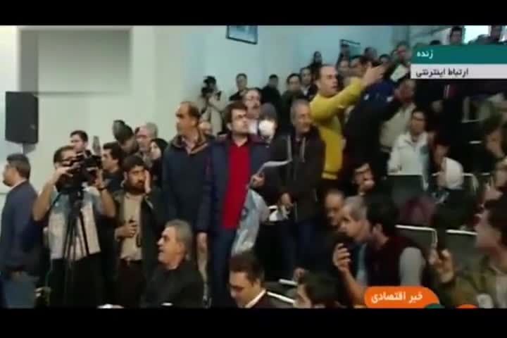 ویدیو/ اعتراض مردم در نشست خبری معاون ایران خودرو