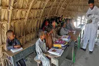 توقف آموزش مناطق محروم؛ بی‌گوشی، بی‌اینترنت
