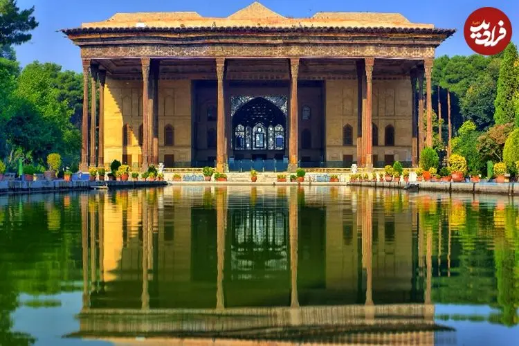 بازگشت شکوه صفوی پس از ۴ دهه سکوت | عبور از درهای ممنوعه کاخ جهانی اصفهان!