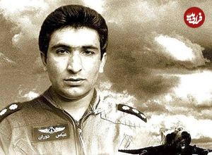 عکس؛ سفر در زمان؛ «شهید عباس دوران» در لباس خلبانی در آمریکا؛ سال 51