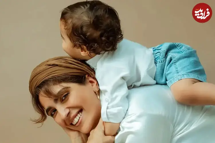 عکس‌های جدید مونا کرمی در کنار فرزندش حامی