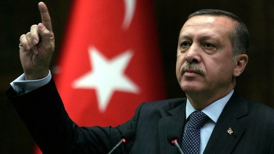 ترکیه بر سر دوراهی
