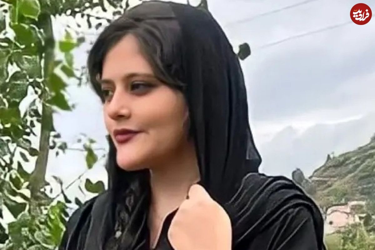 خاکسپاری پیکر مهسا امینی در آرامستان آیچی