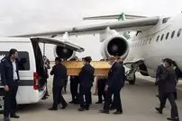 (ویدئو) انتقال پیکیر استاد محمدرضا شجریان در فرودگاه مشهد