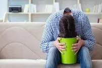چرا اول صبح حالت تهوع داریم؟!
