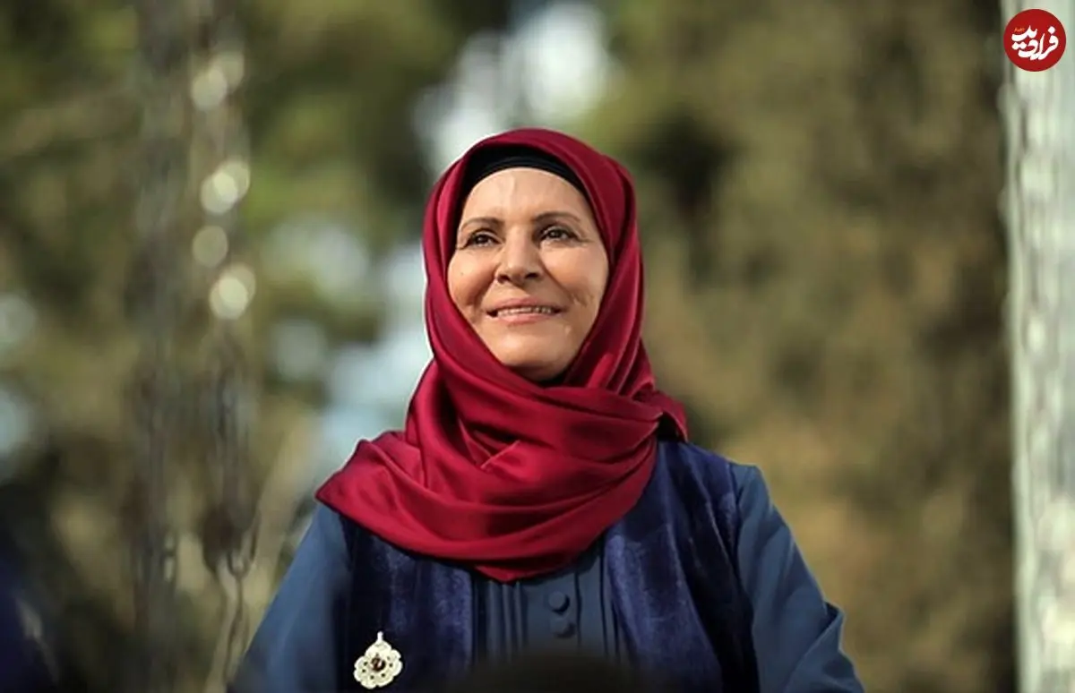 عکس| سفر زمان؛ چهرۀ «ماهگل» سریال آنام در 33 سالگی در پشت‌صحنۀ سومین سریالش