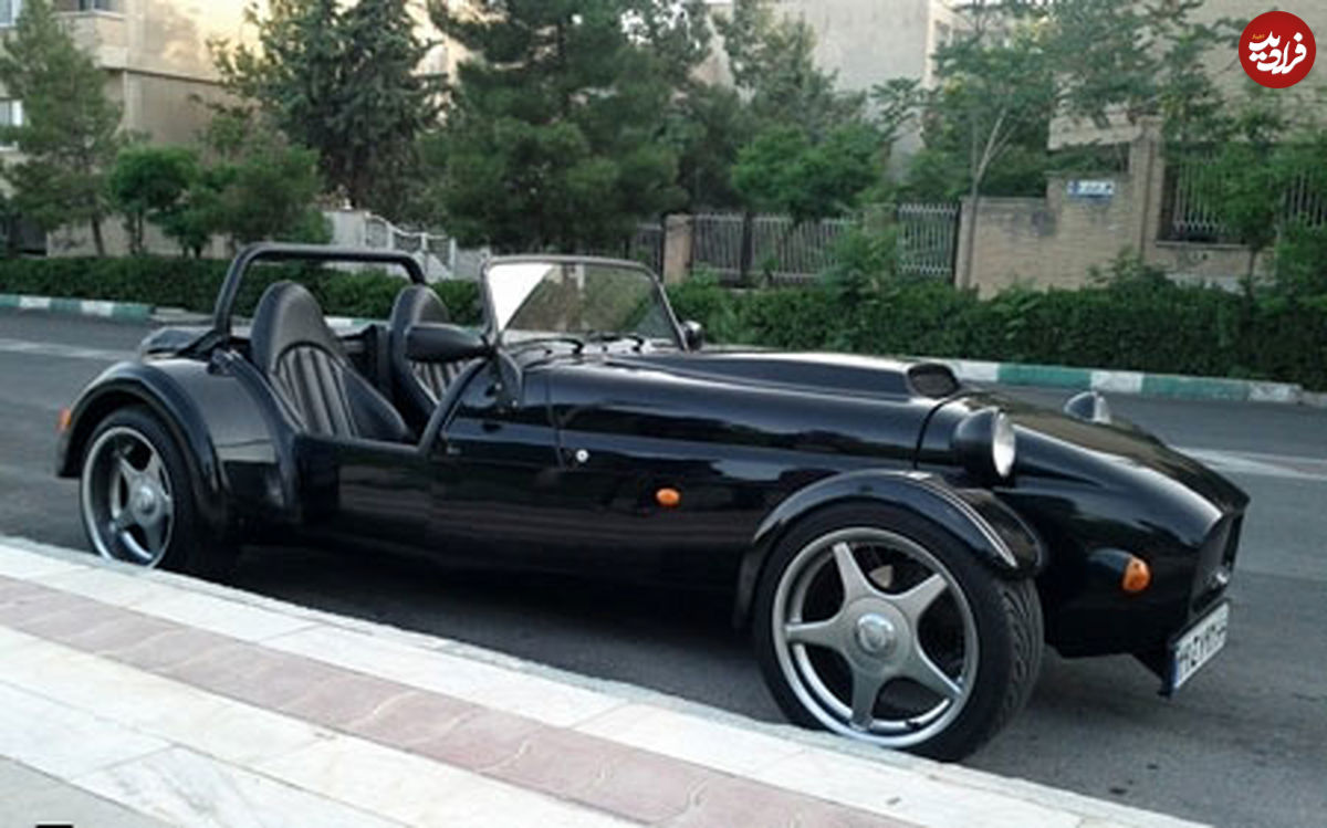 (تصاویر) فروش خودروی انگلیسی عجیب در تهران