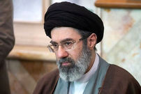 عکس؛ سفر به تاریخ؛ چهرۀ «سیدمجتبی خامنه‌ای» در دوران نوجوانی در جبهه
