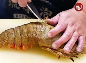 ببینید| غذای خیابانی در ژاپن؛ تهیه دو مدل غذا با لابستر بالمین در اوکیناوا