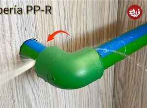 ببینید؛ یک روش ساده برای تعویض لوله آب شکسته در محیطی تنگ