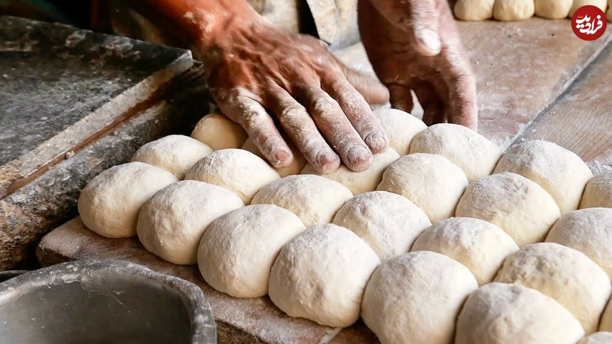 ببینید؛ غذای خیابانی در هند؛ پخت انواع نان در تنور در کشمیر