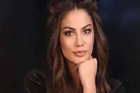 سلفی جدید دمت اوزدمیر در حین گریم