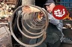 ببینید؛ مراحل تماشایی ساخت یک چاقوی تیز با استفاده از سیم بکسل قدیمی