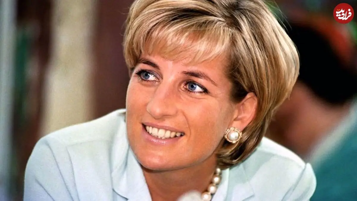 عکس| سفر در زمان؛ «پرنسس دایانا، همسر سابق شاه چارلز انگلیس» بیرون آپارتمانش در لندن؛ سال 1358