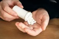 این دو داروی معده را هرگز خودسرانه مصرف نکنید!