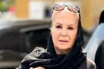 عکس| سفر به گذشته؛ «شورانگیز طباطبایی» در پشت صحنه فیلم بابا گلی به جمالت؛ سال 55