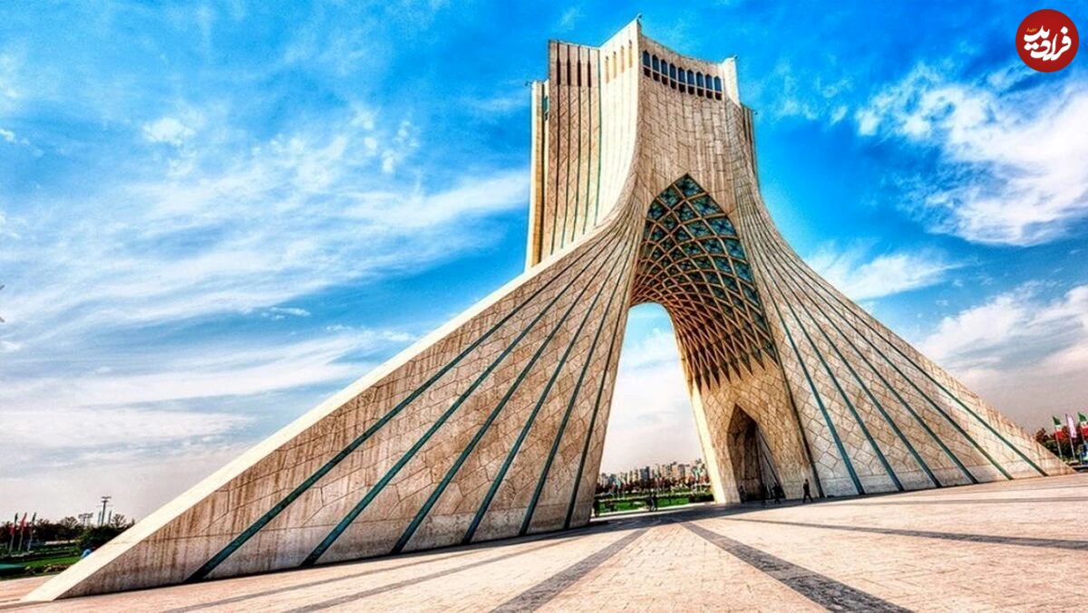 (عکس) نمایی از میدان آزادی تهران در حال ساخت در سال 1349