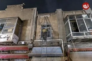 تصاویر| آتش‌سوزی انبار لوازم الکترونیکی در لاله‌زار