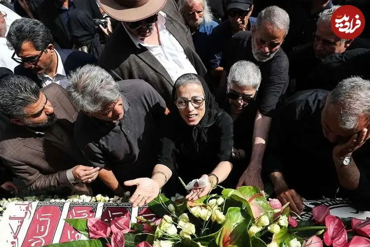 تصاویر| حاشیه و متن مراسم تشییع «اکبر عبدی»