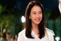 عکس| سفر به تاریخ؛ عکس یادگاری «زن جومونگ و زن تسو» در پشت صحنه سریال «جومونگ»