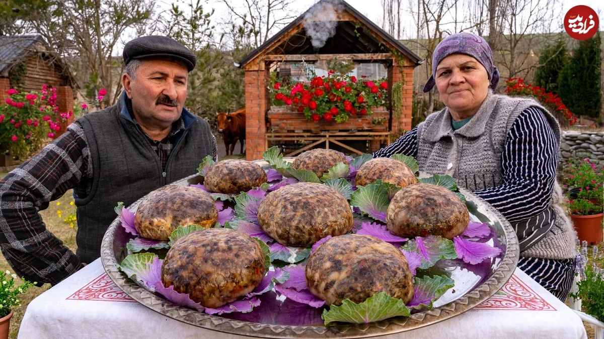 (ویدئو) پخت کوبیده جگردر چربی شکم گوسفند به سبک زوج روستایی مشهور آذربایجانی