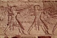 مهارت عجیب کمانداری در پرنسس‌های مصر باستان