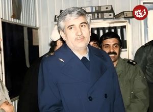 عکس؛ سفر در زمان؛ «منصور ستاری و رهبر انقلاب» در حال بازدید از نیروی هوایی؛ اوایل دهه 70