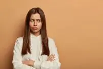 افرادی که همیشه منفی نگر هستند معمولاً این ۸ الگوی رفتاری را از خود نشان می دهند