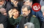 عکس؛ سفر در زمان؛ «محسن رضایی و محمدابراهیم همت در حال بررسی نقشه عملیات»؛ دهه 60
