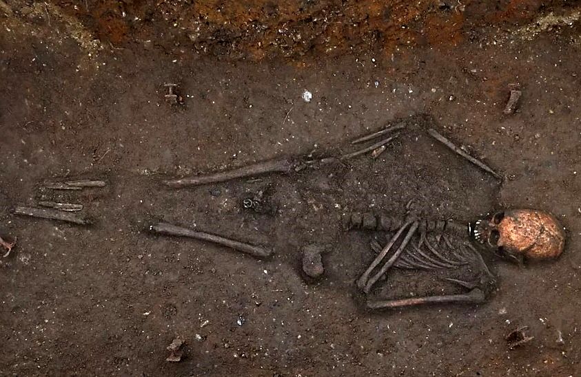 بازسازی شگفت‌انگیز چهرۀ دختر نوجوانی که ۱۳۰۰ سال قبل از دنیا رفته است