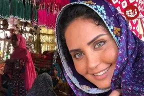عکس| سفر زمان؛ ژست صمیمانه «سحر دولتشاهی و الناز شاکردوست» در پشت‌صحنه «یادگار جنوب»