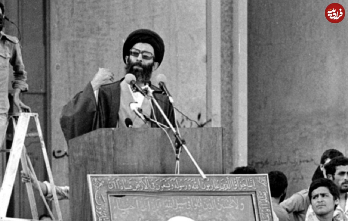 عکس؛ سفر در زمان؛ «رهبر انقلاب در کنار فرزندان و در حاشیه دیدار با امام»؛ سال 59