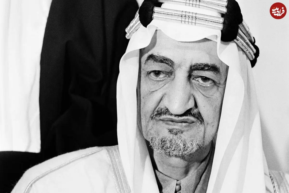 عکس| سفر در زمان؛ «ملک فیصل، پادشاه عربستان» در میان اعضای اتحادیه عرب؛ سال 1326