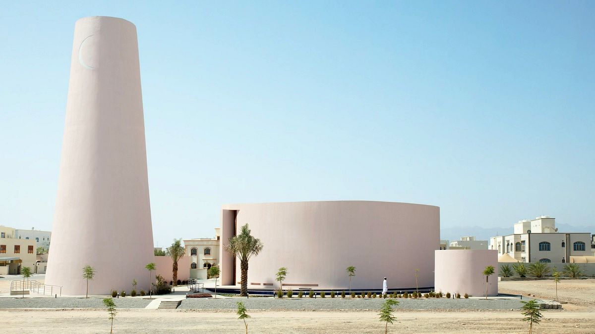 (تصاویر) معماری متفاوت یک «مسجد» مدرن در عمان