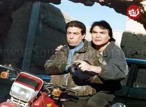 عکس| سفر زمان؛ تیپ و چهرۀ «شهراد، برادر بهروز وثوقی» در فیلم «شیرین قناری بود»؛ سال 90