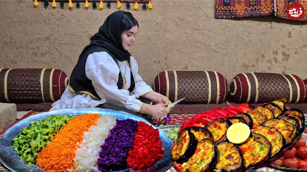 ببینید؛ غذای روستایی در ایران؛ پخت دلمه بادمجان توسط یک بانوی روستایی