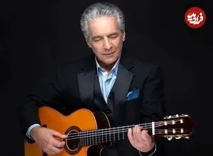 عکس| سفر در زمان؛ «فرامرز اصلانی» در حال اجرا با گیترا در جوانی؛ دهه 50